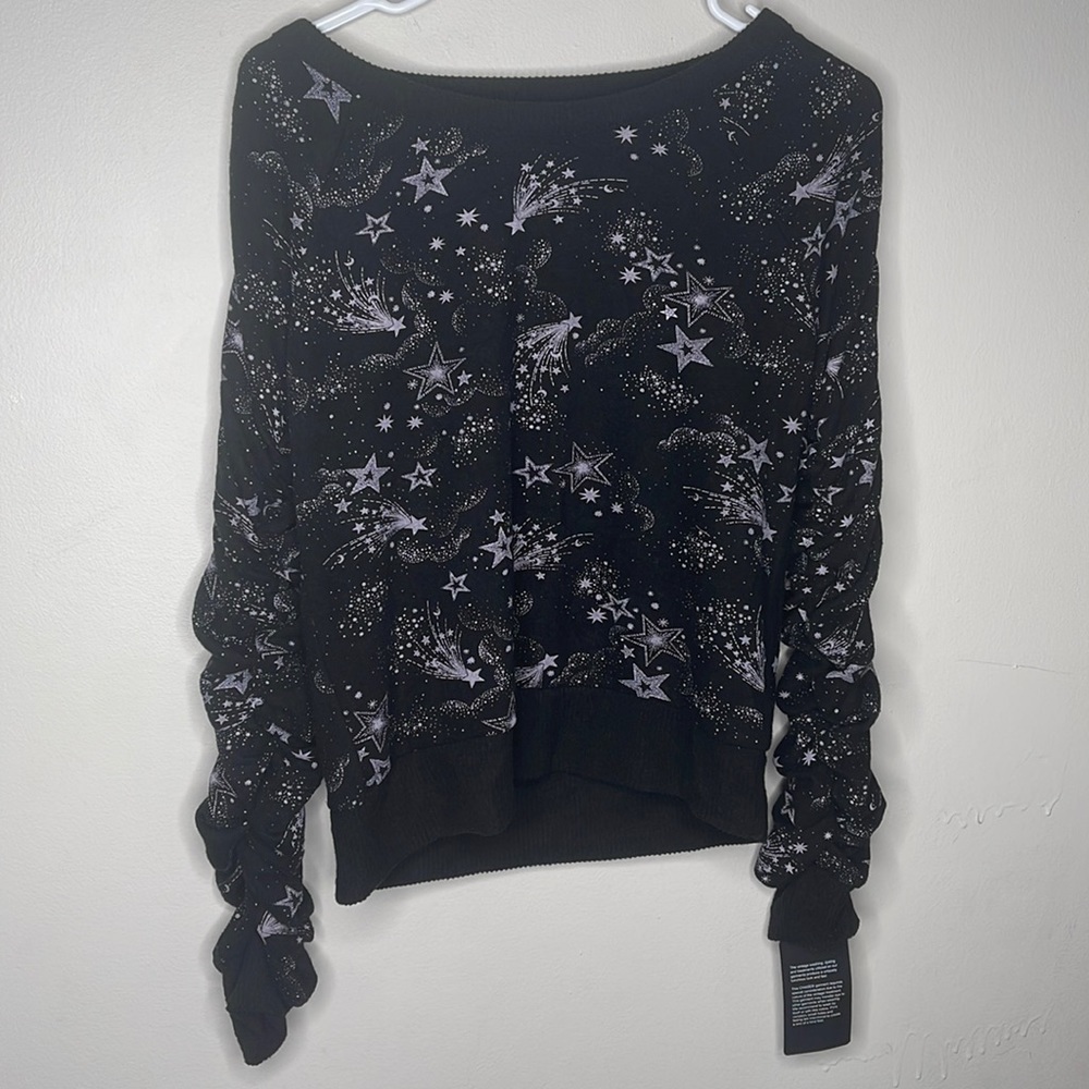 CHASER Star Print Sweatshirt - Picture 2 of 6
